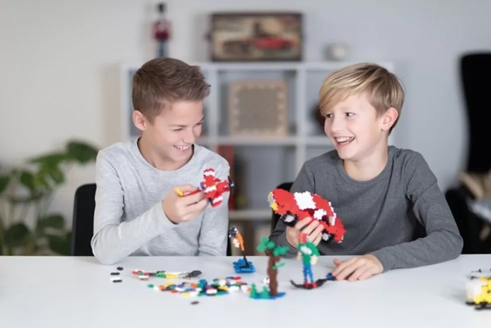 Plus-Plus Sinterklaas Cadeau 11 - 12 Jaar* Mini Basic, Koker Met 100 Stuks